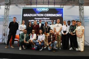 Occhialeria e futuro: diplomati 18 giovani nuovi talenti dell’eyewear