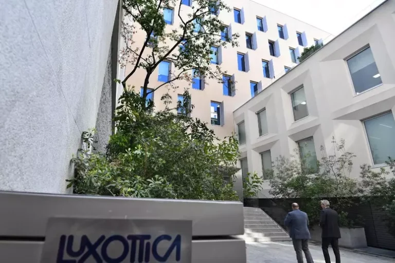 EssilorLuxottica acquisisce una quota della thailandese Top Charoen