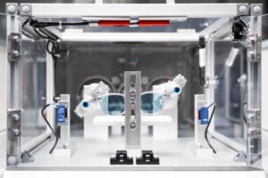 EssilorLuxottica, i robot antropomorfi collaborano con la manifattura avanzata